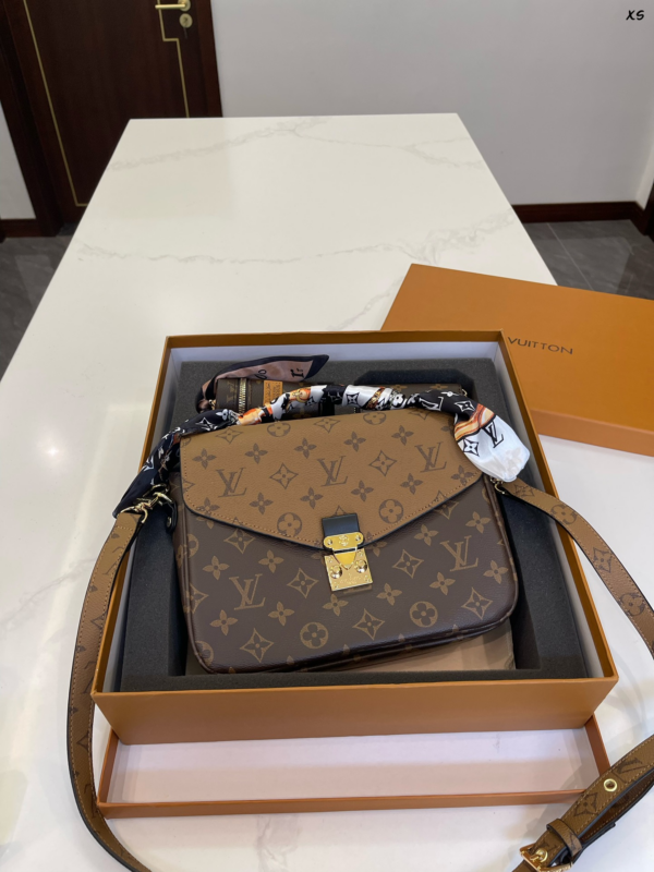 New Collection LV Bag 1602 (Full Set)