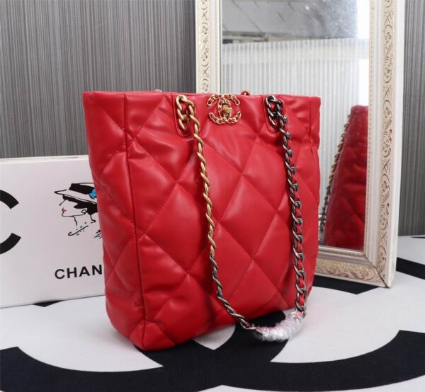 New Collection Chanel Bag 730