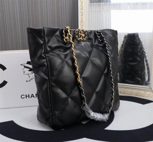 New Collection Chanel Bag 730