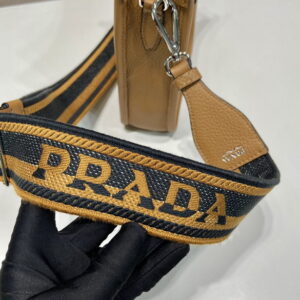 Prada 1BH191 19x20x6cm AP9 1759236