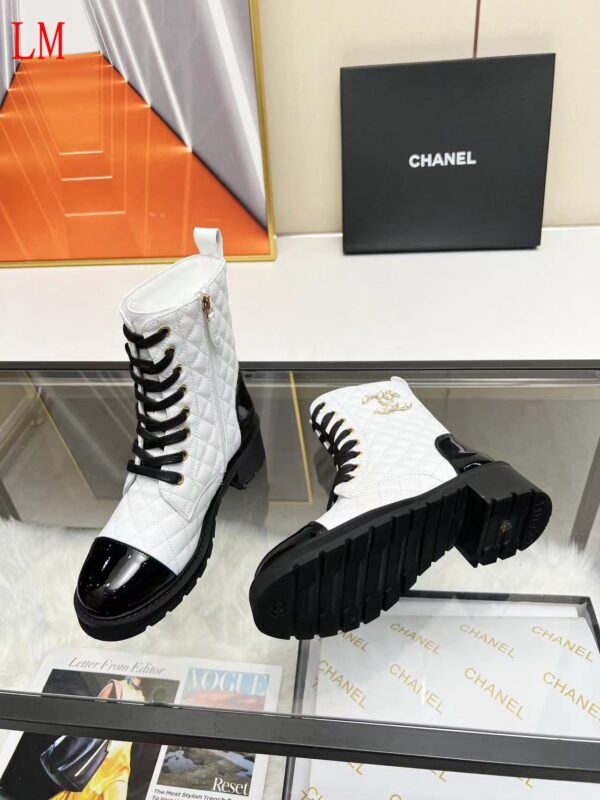 New Collection Chanel Shoes 335