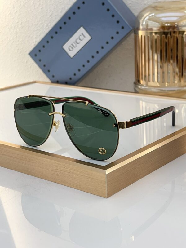 New Collection Gucci Glasses 140