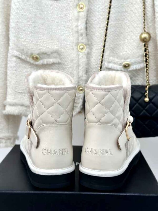 New Collection Chanel Shoes 310