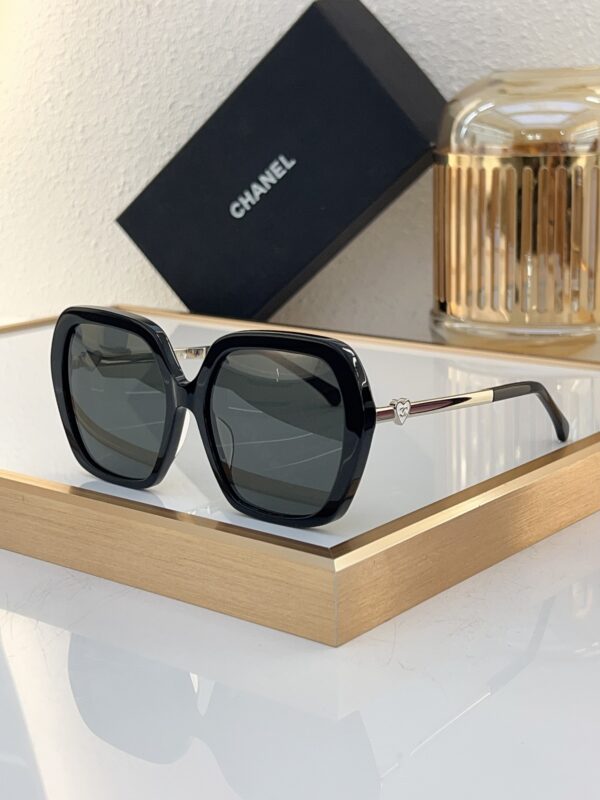 New Collection Chanel Glasses 301