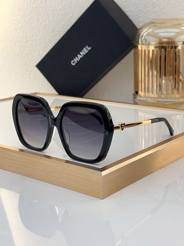 New Collection Chanel Glasses 301