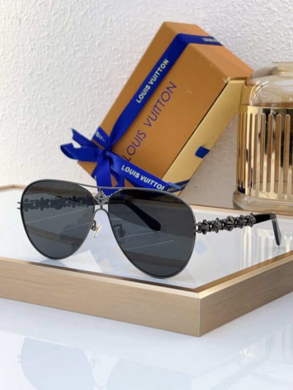 New Collection LV Glasses 212