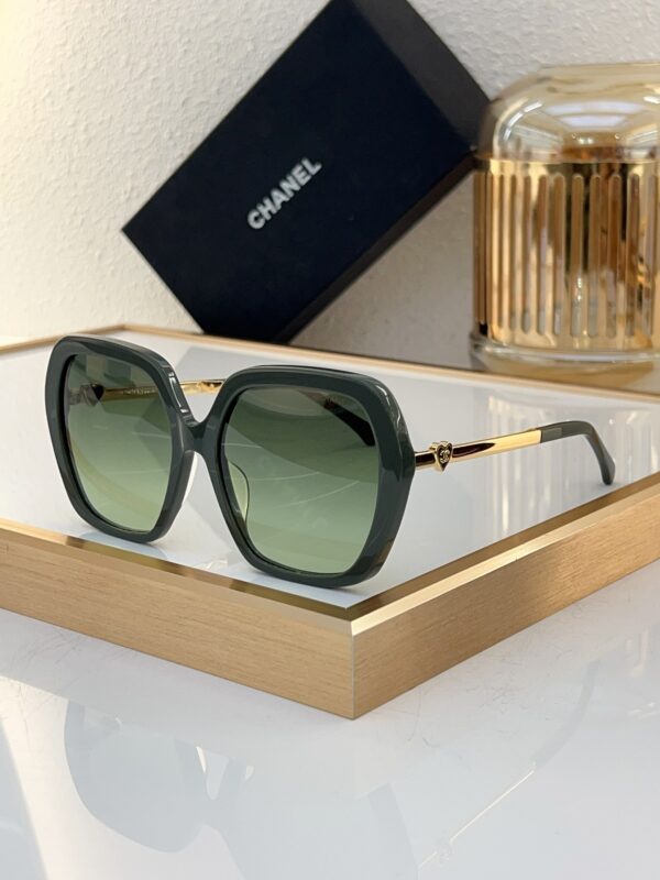 New Collection Chanel Glasses 301