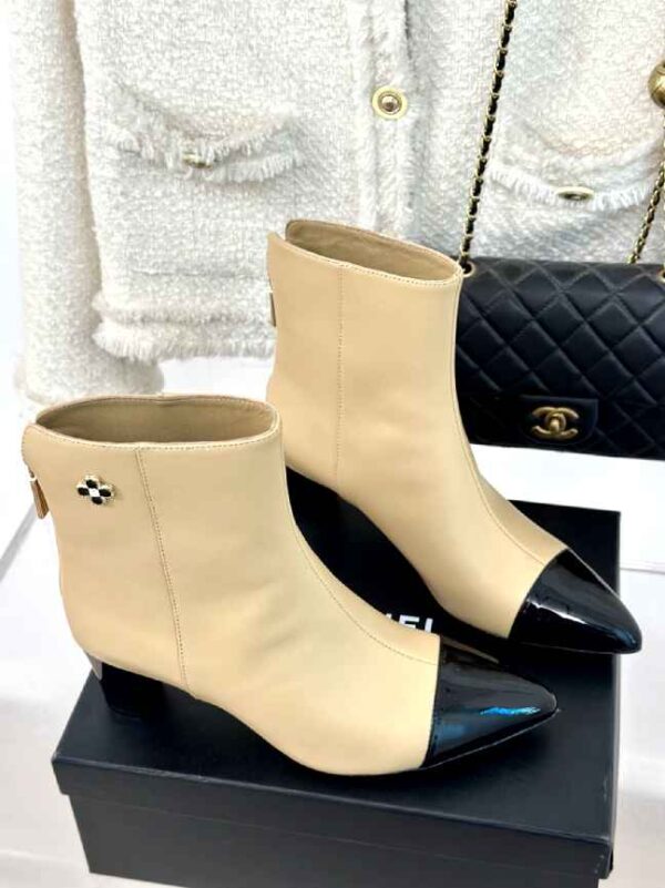 New Collection Chanel Shoes 316