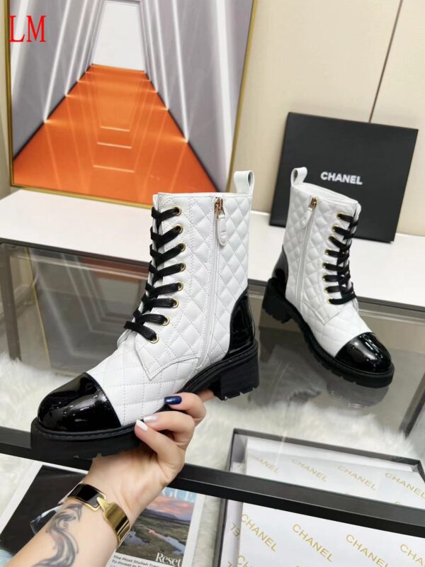 New Collection Chanel Shoes 335