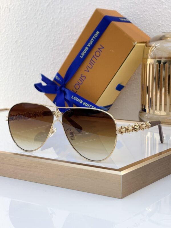 New Collection LV Glasses 212