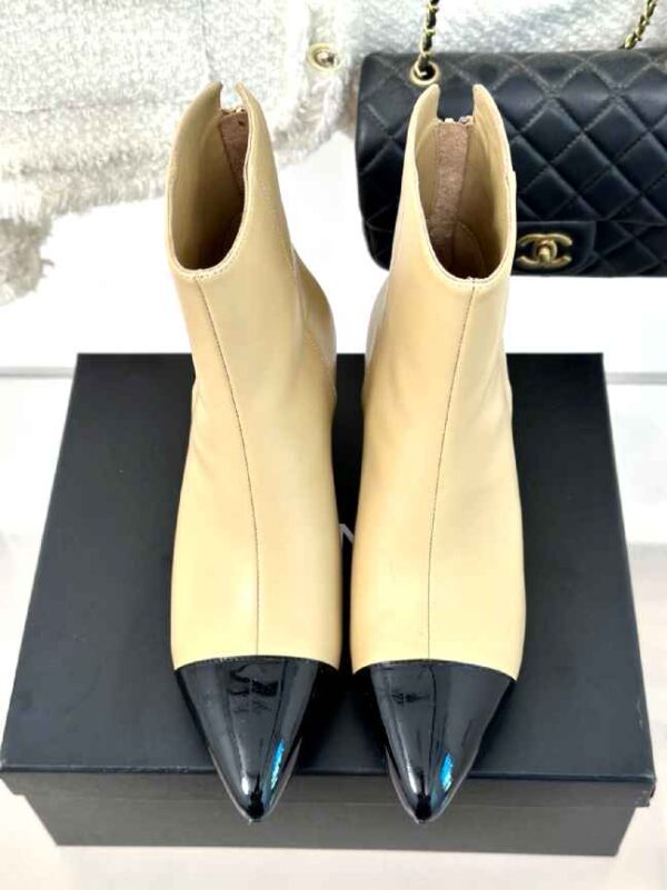 New Collection Chanel Shoes 316