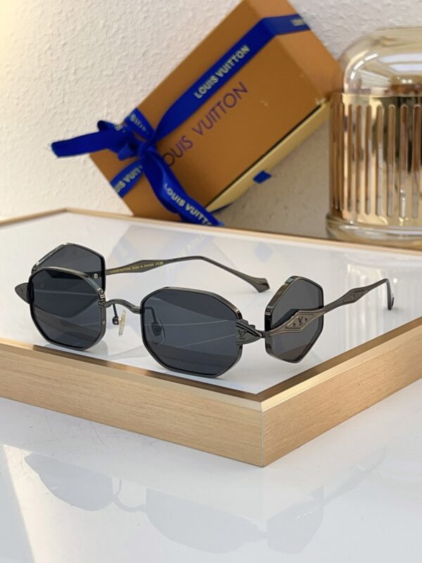 New Collection LV Glasses 209