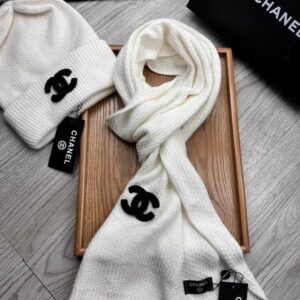 Chanel Scarf Hat (260) 2322600