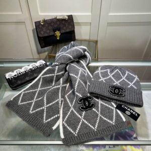 Chanel scarf hat dx (1) 2356741