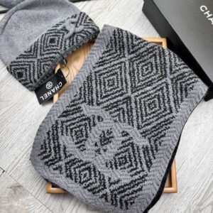 Chanel scarf hat hm (2) 2360558