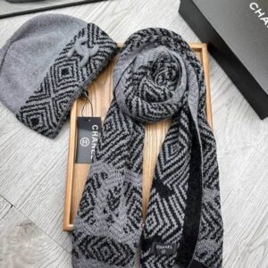 Chanel scarf hat hm (3) 2360559