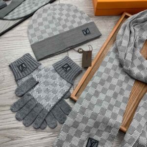 LV Scarf Hat Gloves 08 (16) 2311455