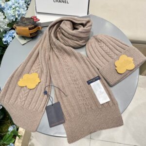 LV scarf hat (11) 2377558