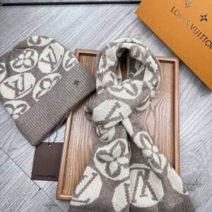 LV scarf hat (57) 2377600