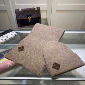 LV scarf hat dx (22) 2315014