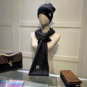 LV scarf hat dx (28) 2299838