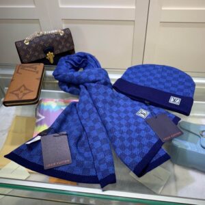 LV scarf hat dx (36) 2299845