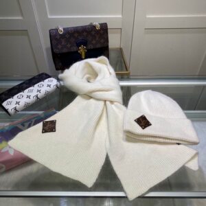 LV scarf hat dx (3) 2315001