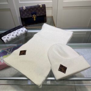 LV scarf hat dx (4) 2314998