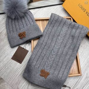 LV scarf hat hm (2) 2360489