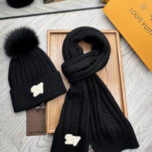 LV scarf hat hm (5) 2360492