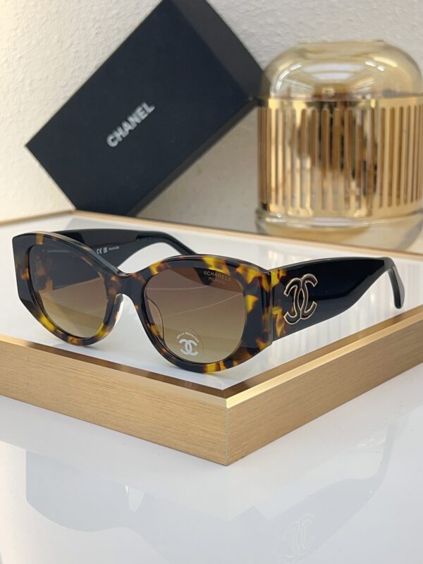 New Collection Chanel Glasses 300