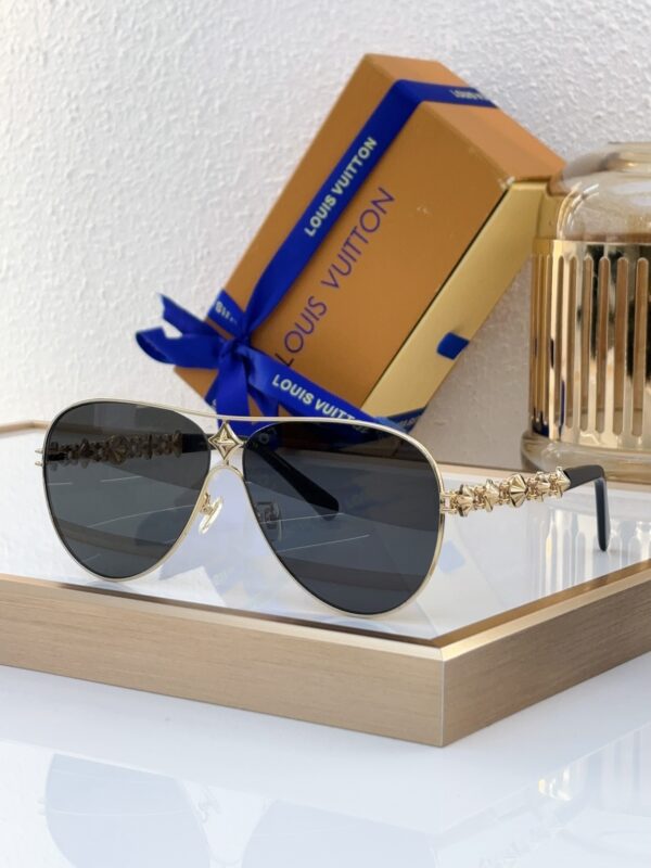 New Collection LV Glasses 212