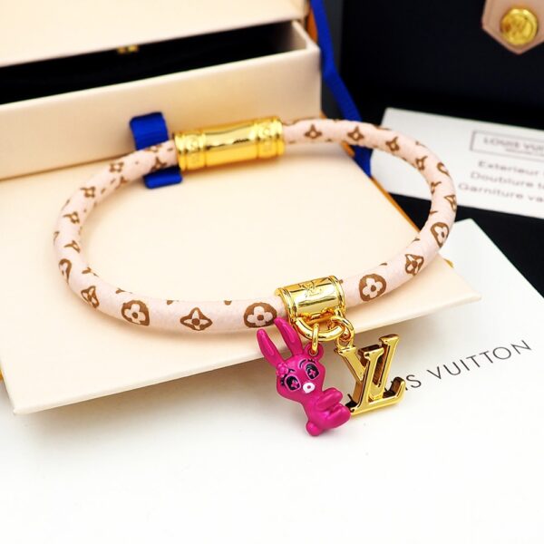 New Collection LV Bracelet 106