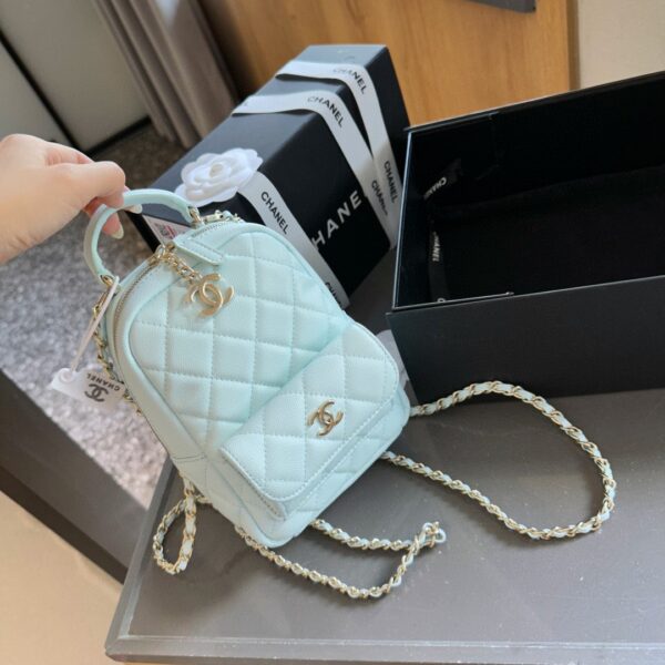 New Collection Chanel Bag 821