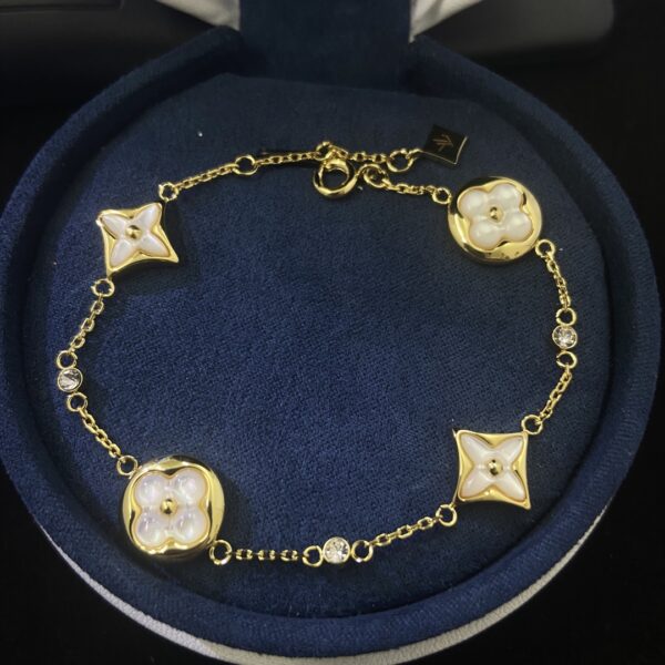 New Collection LV Bracelet 68