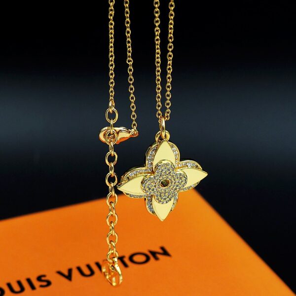 New Collection LV Necklace 02