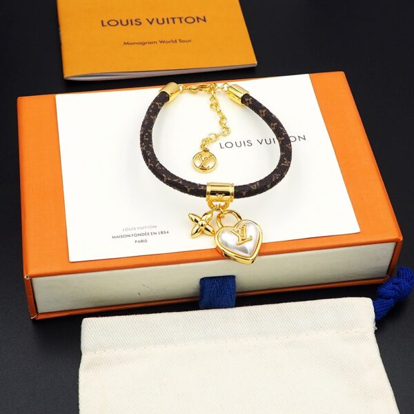 New Collection LV Bracelet 85