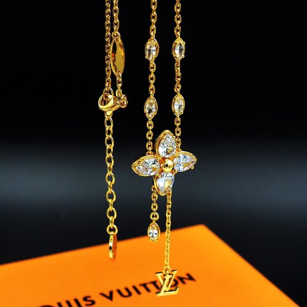 New Collection LV Necklace 01