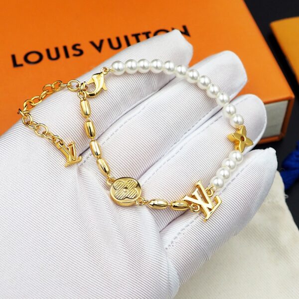 New Collection LV Bracelet 77