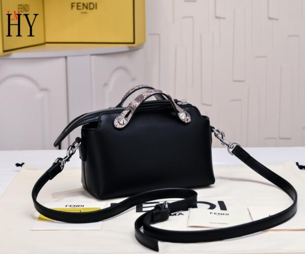 New Collection Fendi Bag 152