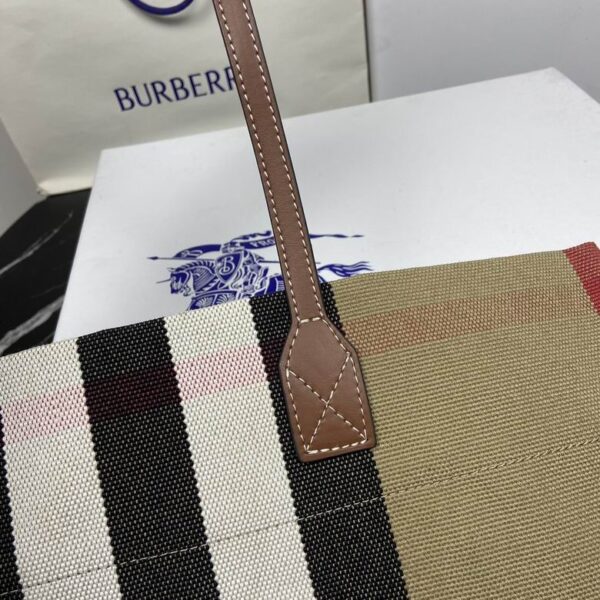 New Collection Burberry Bag 079