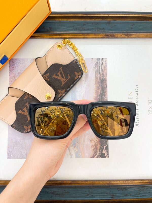 New Collection LV Glasses 223