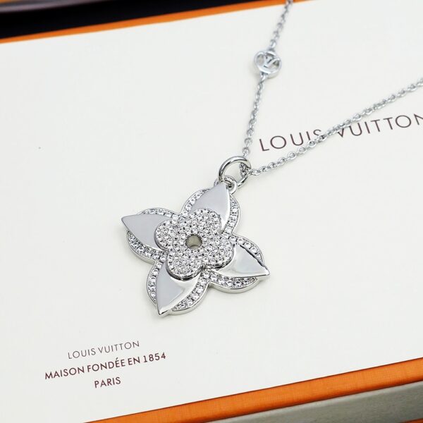 New Collection LV Necklace 02