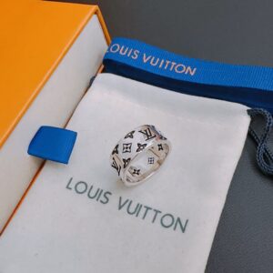 New Collection LV Ring 008