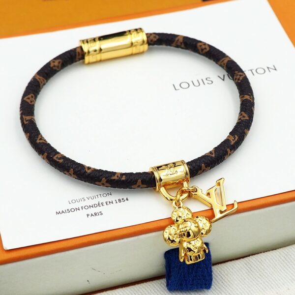 New Collection LV Bracelet 74