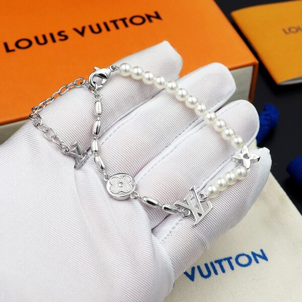 New Collection LV Bracelet 77