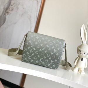 New Collection LV Bag 1913