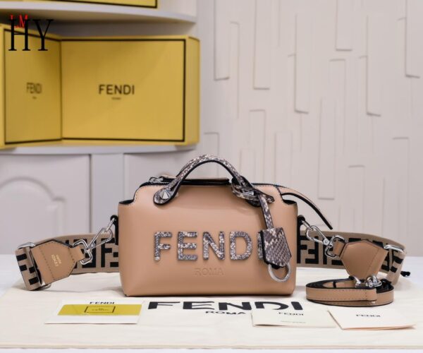 New Collection Fendi Bag 152