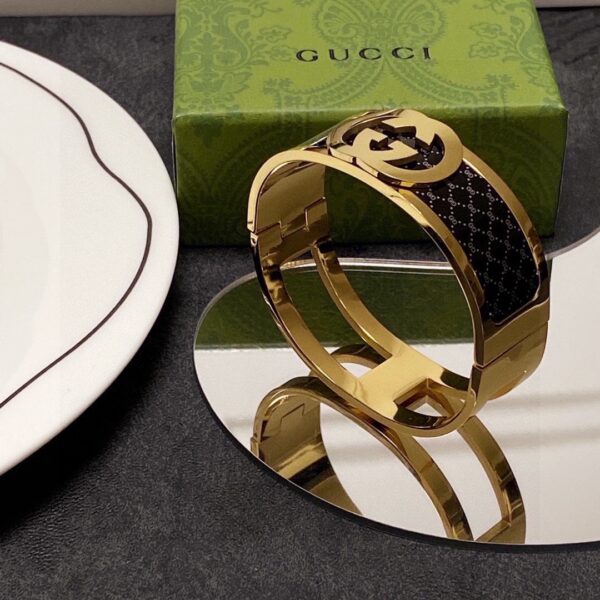 New Collection Gucci Bracelet 24