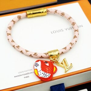 New Collection LV Bracelet 105